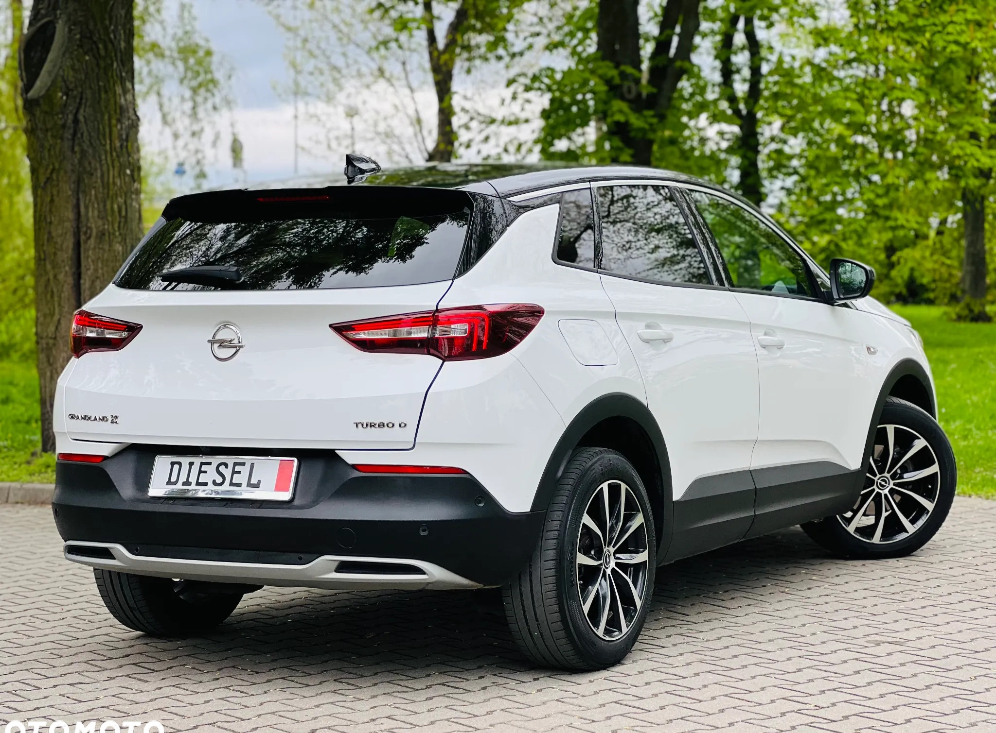 Opel Grandland X cena 63900 przebieg: 167533, rok produkcji 2017 z Siewierz małe 742